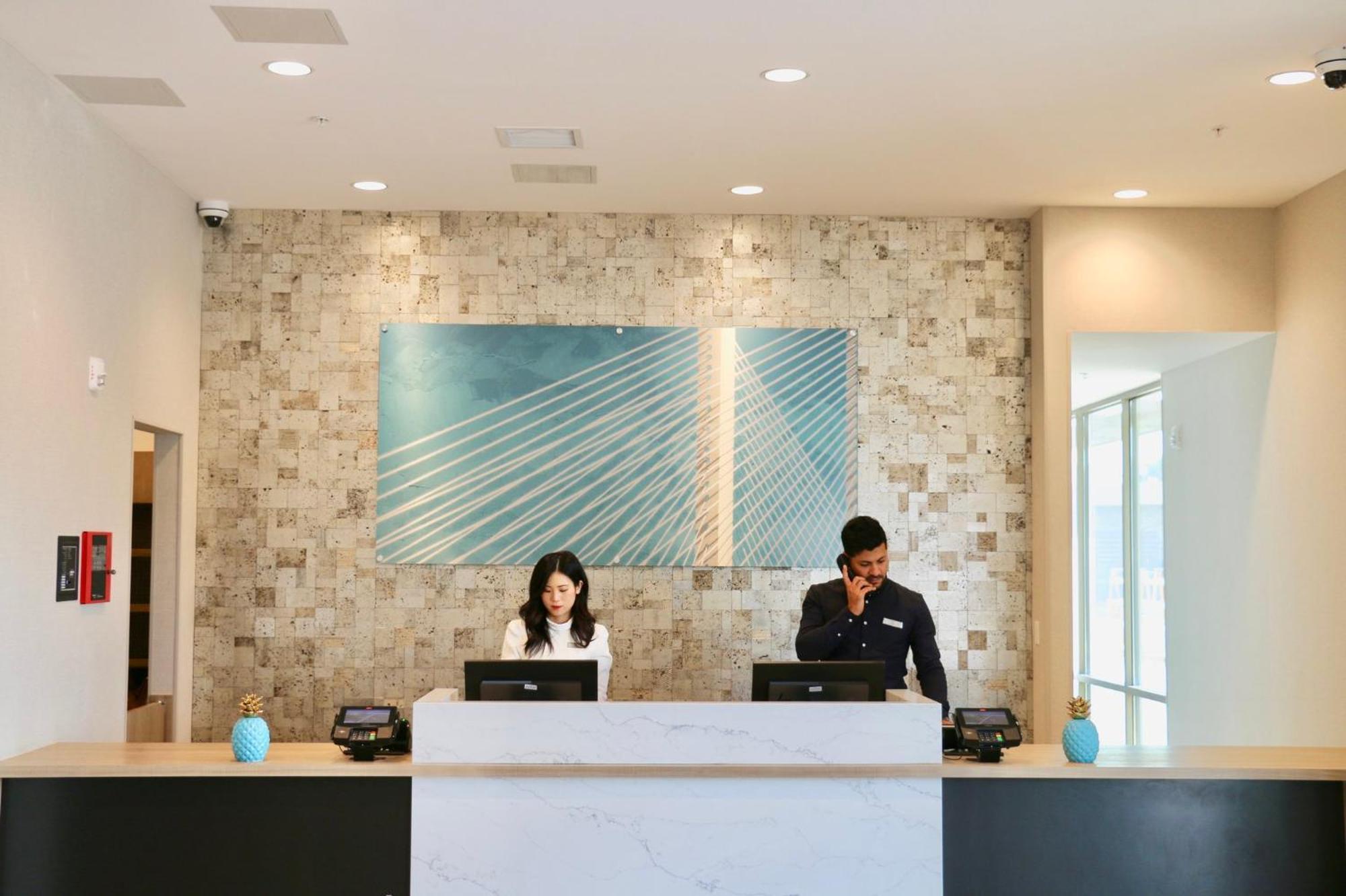 Staybridge Suites - Long Beach Airport, An Ihg Hotel Buitenkant foto