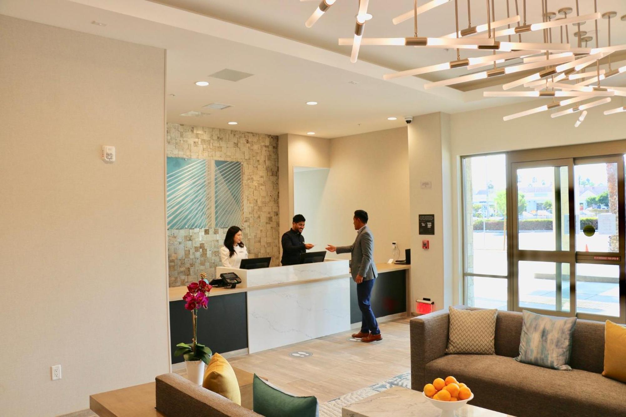 Staybridge Suites - Long Beach Airport, An Ihg Hotel Buitenkant foto